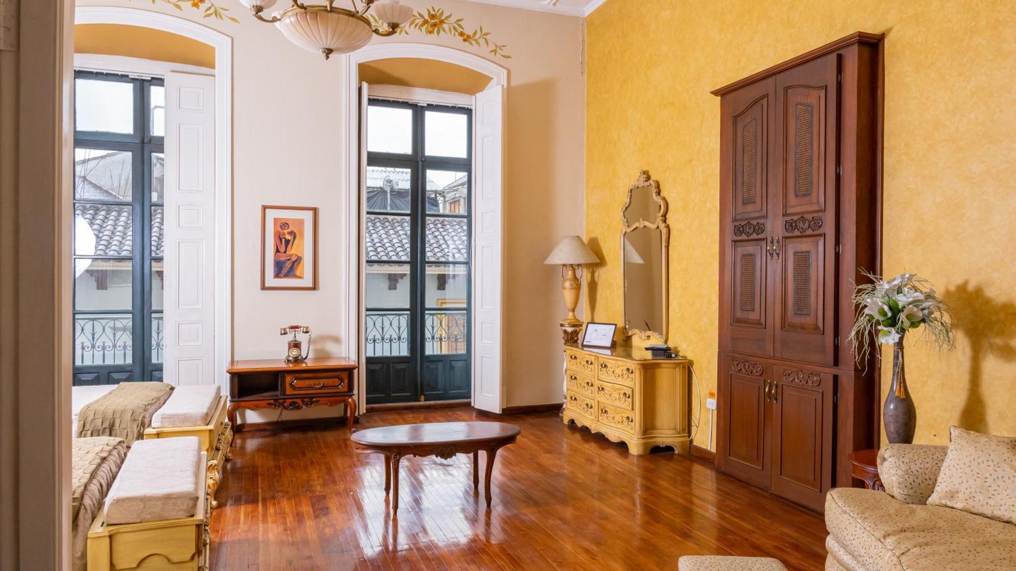 Отель Casa Colonial Кито Экстерьер фото
