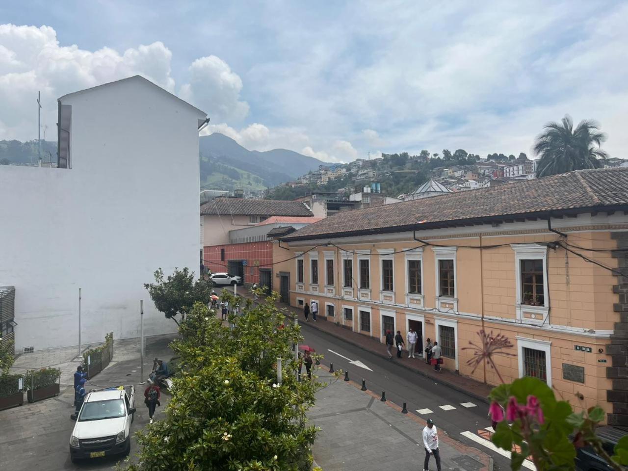 Отель Casa Colonial Кито Экстерьер фото